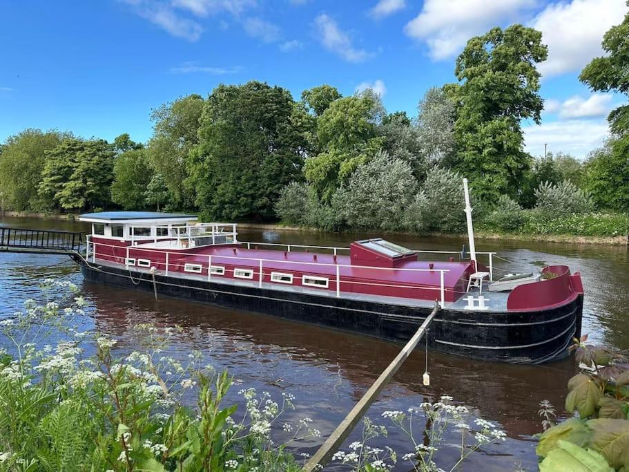 Unique Houseboat Experience I Central City Break 요크 외부 사진